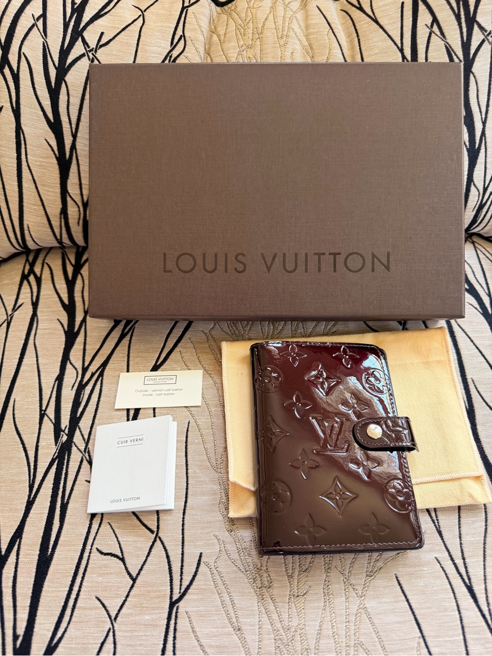 Louis Vuitton Vernis Amarante Agenda